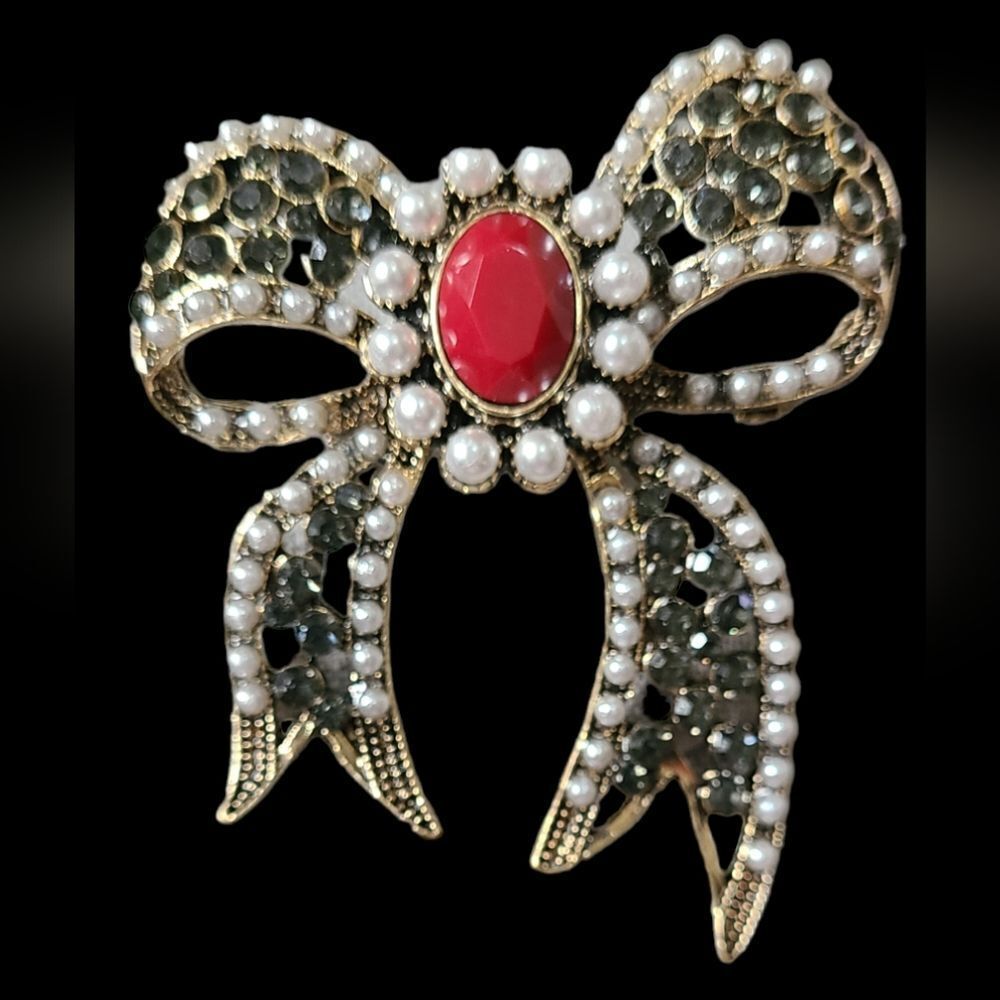 Paris Brooch Maroon Red Stones with‎ Pearls Gold Metallic Filigree 2.5" …
